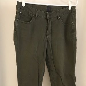 JAG Jean low rise slim leg pant in olive green